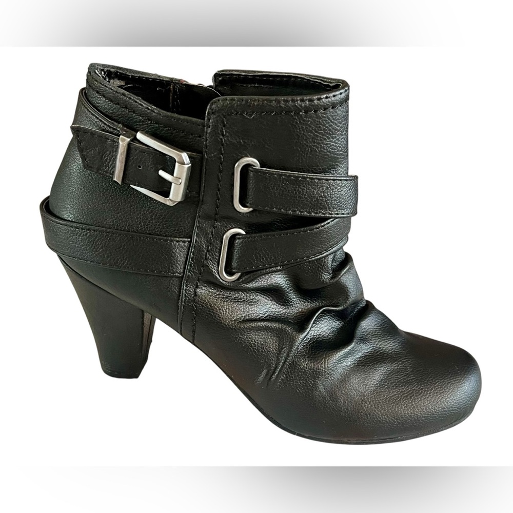 Elegant Fergalicious Sleek Black Ankle Booties - Picture 4 of 7